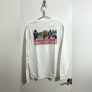 NWT Men’s Vineyard Vines Winter Pups logo Long Sleeve Tee‎
